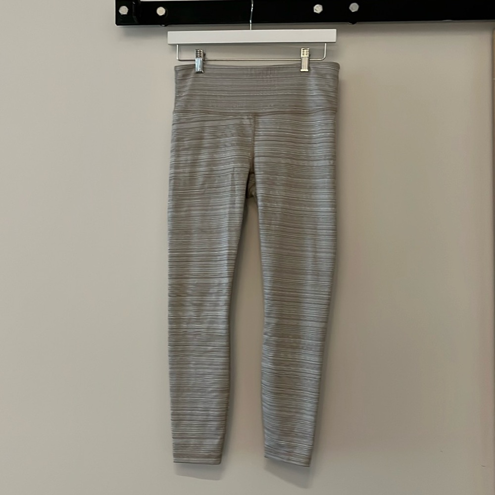Athleta | Chaturanga Jacquard Tights | Tan | Various - Picture 3 of 10